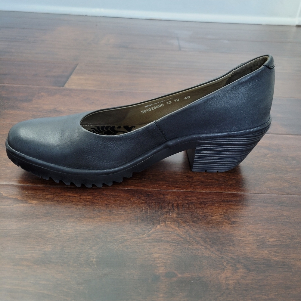 fly London black pumps